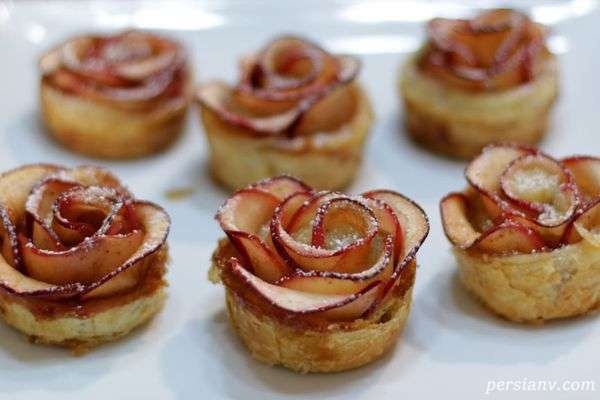 طرز تهیه نان گل رز طرز تهیه نان گل رز
