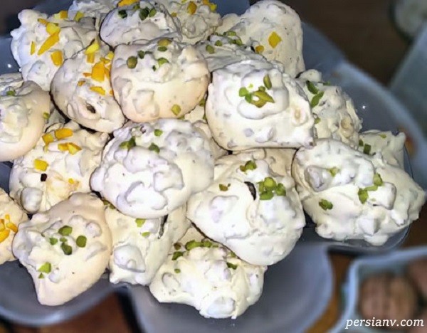 طرز تهیه شیرینی پفکی گردویی مجلسی برای نوروز