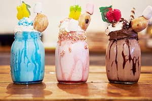 طرز تهیه انواع میلک شیک های خوشمزه و متفاوت برای تابستان