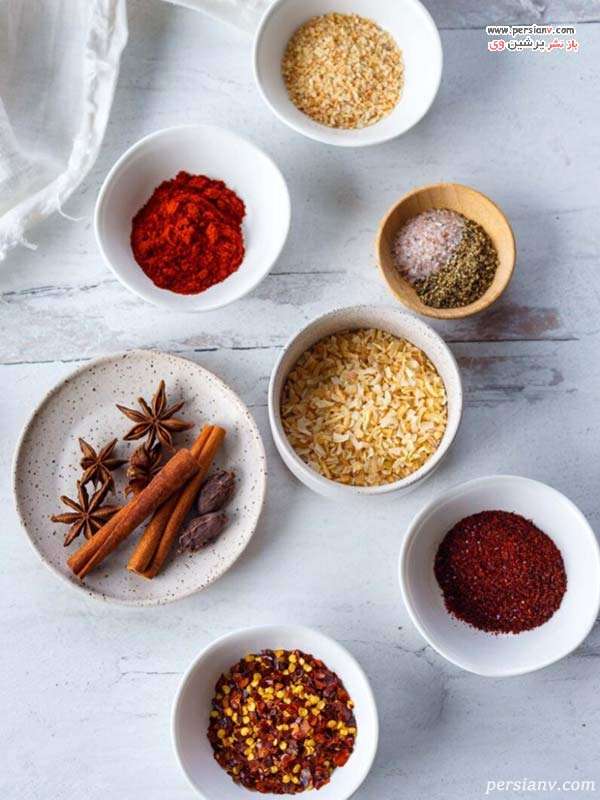 مواد اولیه خشک در سس تند چیلی کریسپ چیلی کریسپ