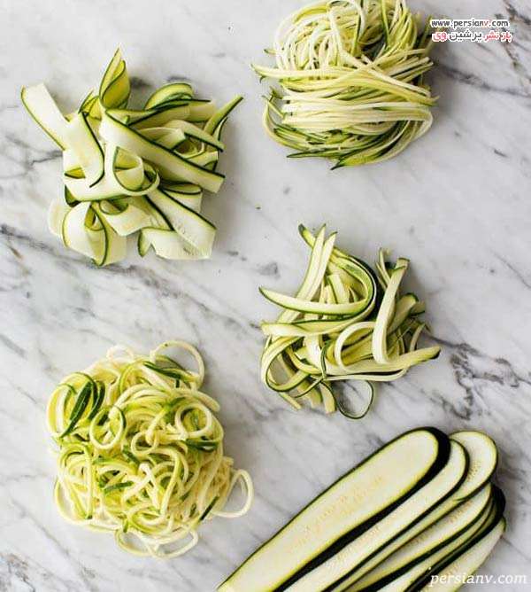 آموزش طرز تهیه نودل با کدو سبز