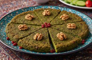 طرز تهیه کوکو سبزی مجلسی؛ رازهای خوش‌رنگ و پفکی شدن لذیذترین غذای ایرانی