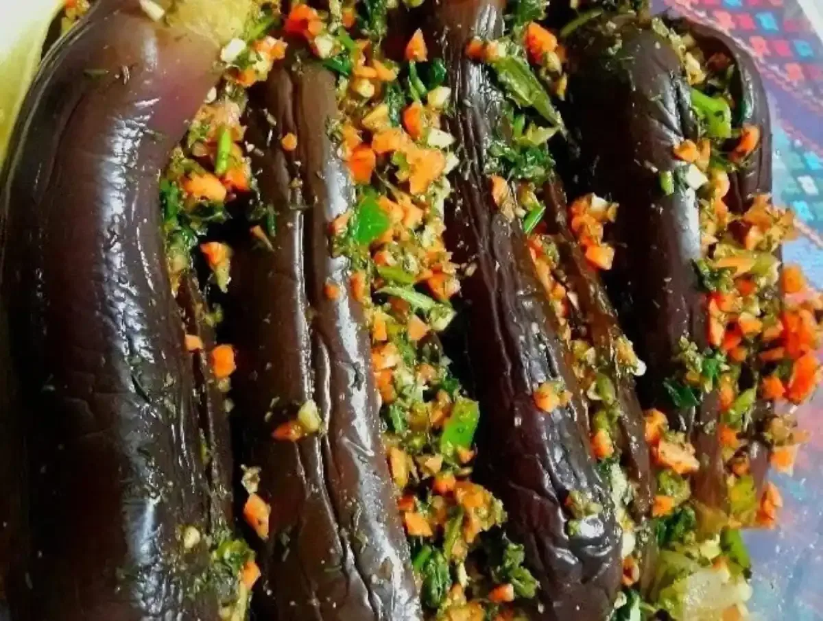 طرز تهیه ترشی بادمجان بوشهری با تمر هندی ؛ تند، ملس و خوشمزه