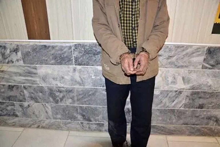 شوهر ۶۱ ساله با چوبدستی همسرش را به قتل رساند/ پایان تلخ زندگی زناشویی در مرند