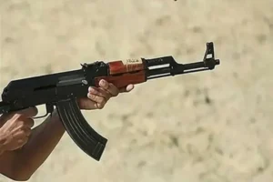 افراد مسلح بعد ازمراسم عقدکنان، سرنشینان پژو را به گلوله بستند + عکس
