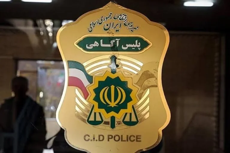 درِ خانه از بیرون قفل بود؛ پلیس وقتی وارد شد با صحنهای باورنکردنی روبهرو شد + عکس