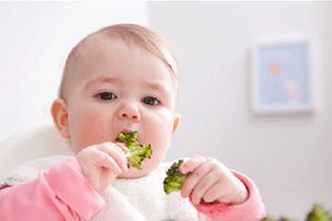 عادات غذایی کودک در سال اول زندگی