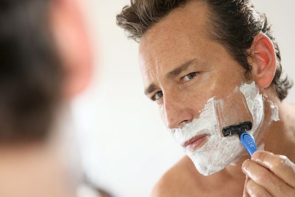 جلوگیری از جوش زدن صورت بعد از تراشیدن ریش