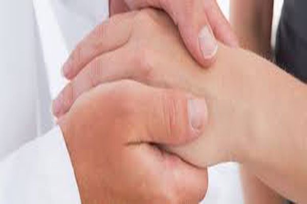 اسکلرودرمی یک نوع بیماری روماتیسمی است
