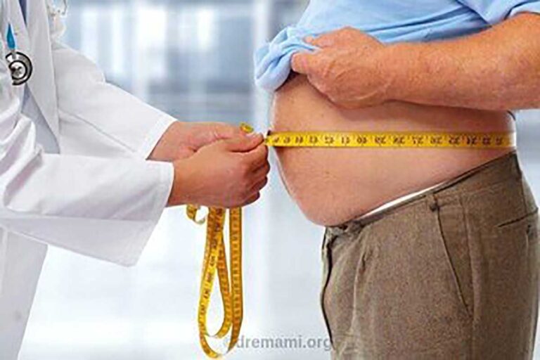 بهترین روش کاهش چربی شکم با ترکیب علمی HIIT، پروتئین و خواب کافی