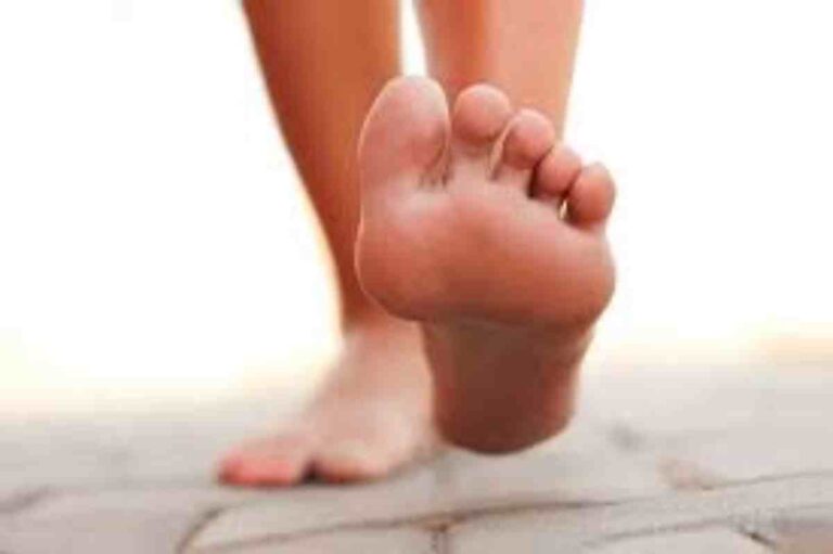 علت واقعی بوی بد پا چیست؟ راههای ساده برای رفع بوی بد پا