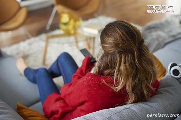تماشای تلویزیون بیدار شدن در صبح