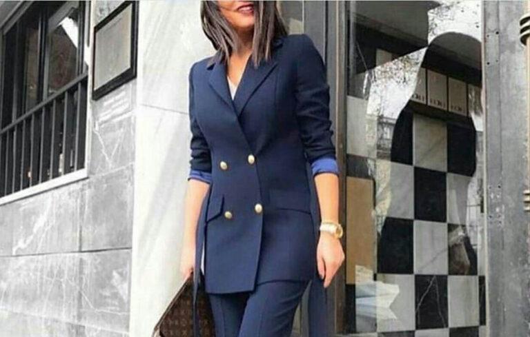 راهنمای انتخاب ست کت و شلوار زنانه شیک با رنگهای رویایی