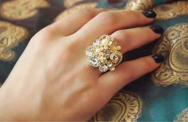 سرویس شیک نقره طرح گل زیورآلات گلبرگ زیبا