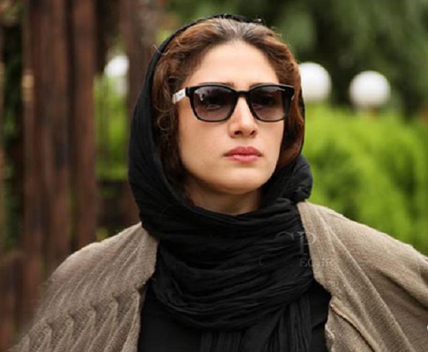 بیوگرافی مینا ساداتی
