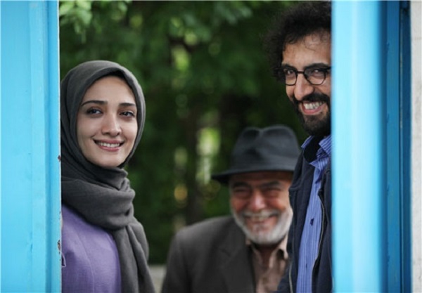 بیوگرافی مینا ساداتی