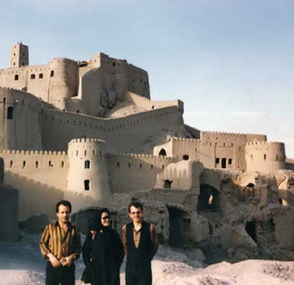 ایرج بسطامی در ارگ بم بیوگرافی ایرج بسطامی