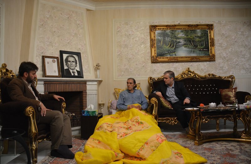 رضا ناجی در منزلش رضا ناجی
