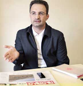 بیوگرافی امیر رضا خادم 