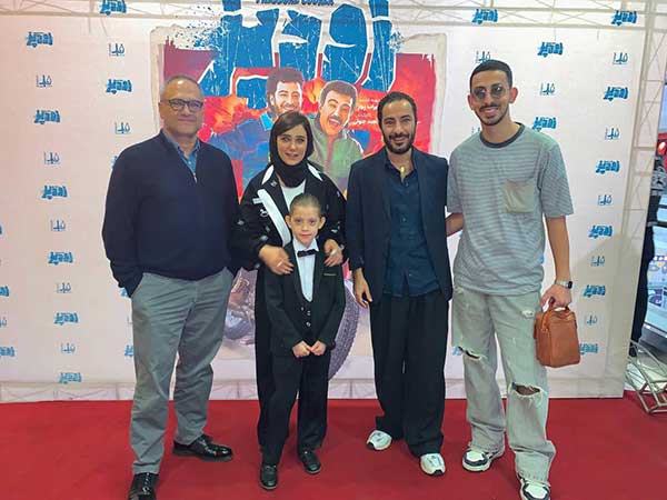 آقای بازیگر در کنار نوید محمدزاده و رامبد جوان