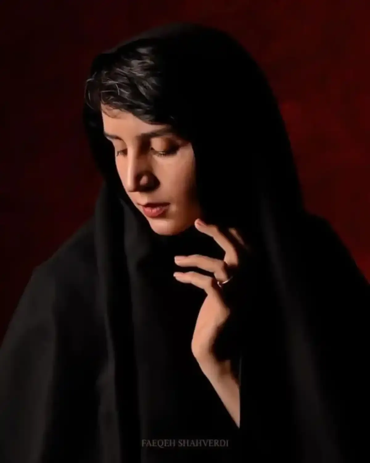 بیوگرافی آبان عسکری ؛ از تئاتر و نویسندگی تا عاطی یاغی و زندگی با محمد کارت