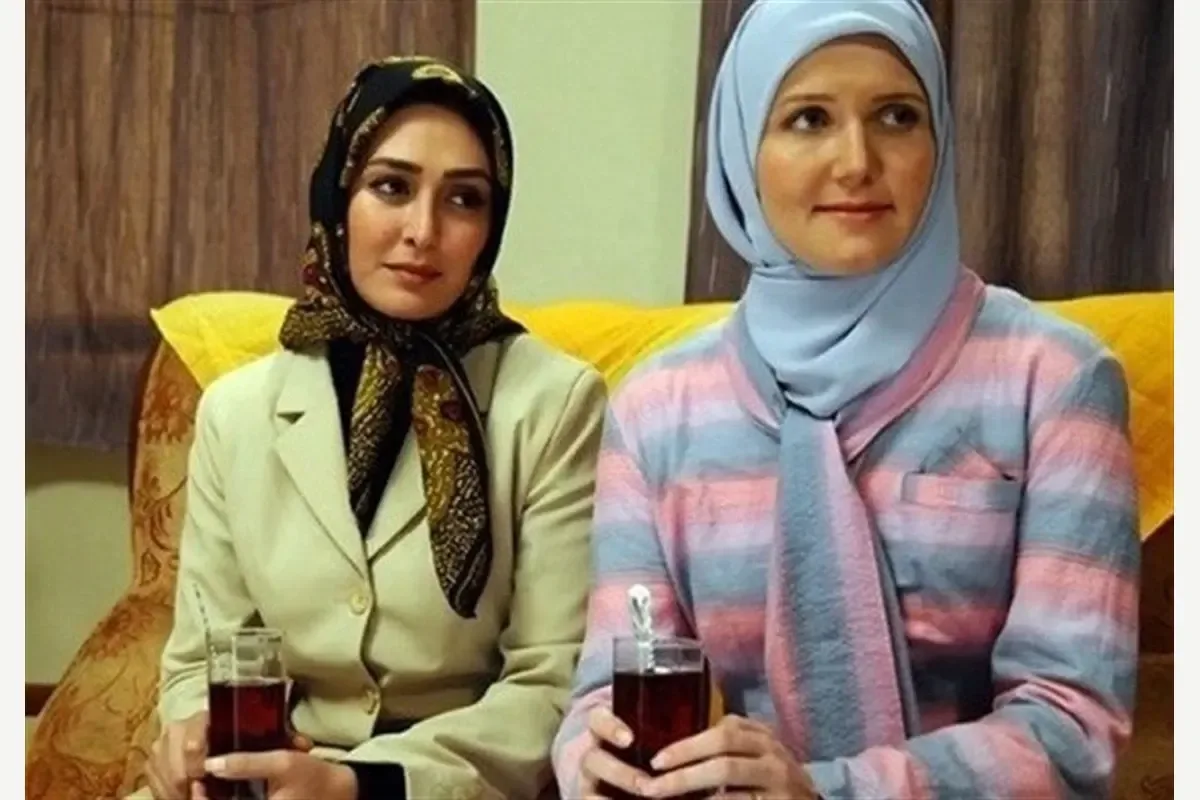 آنا برزینا در کنار بازیگر همکارش در شوق پرواز