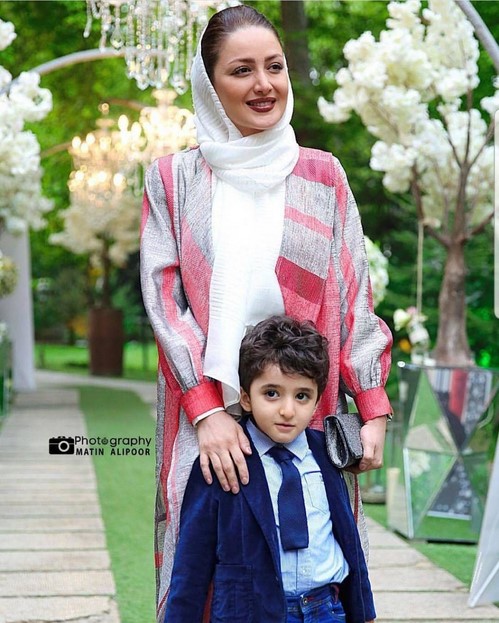شیلا خداداد و پسرش شیلاخداداد در خندوانه