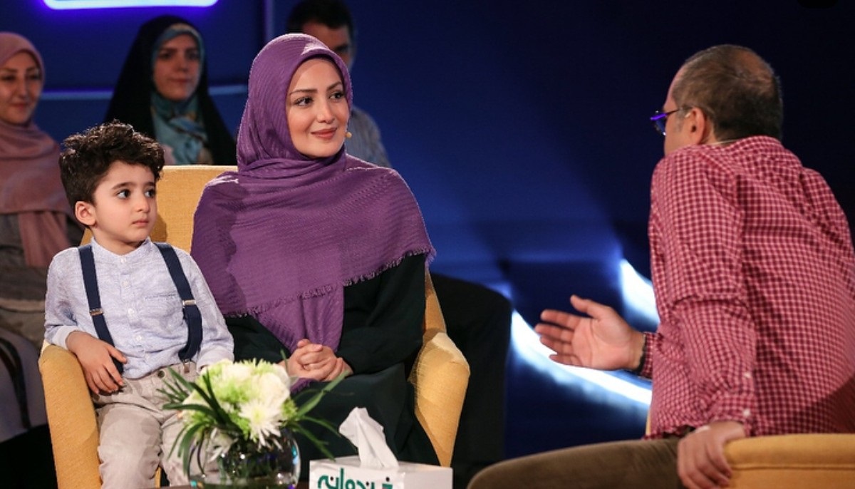 شیلا خداداد و پسرش شیلا خداداد در خندوانه