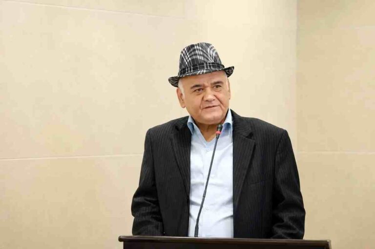 سریال «سبزواران» ؛ یکی از آخرین نقشآفرینیهای اکبر عبدی | بازیگران ، داستان و زمان پخش