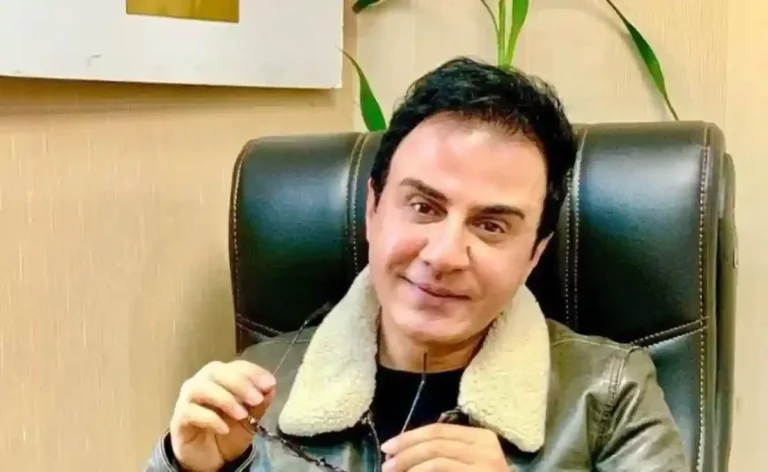 دیدار عمو پورنگ با فرزند شیخ رجبعلی خیاط ؛ یاد مادرش افتاد و از «عبای معروف» گفت