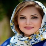 عکس کمتر دیده‌شده از جد بزرگ کمند امیرسلیمانی در حیاط کاخ قاجار