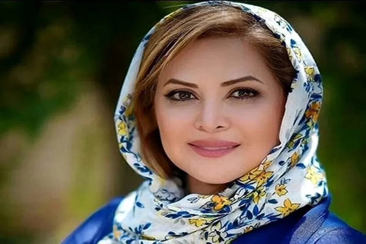 عکس کمتر دیدهشده از جد بزرگ کمند امیرسلیمانی در حیاط کاخ قاجار