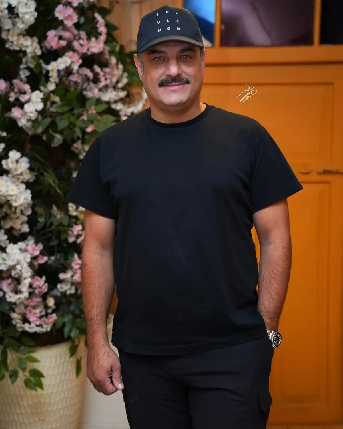 از سام درخشانی و احمد — به گزارش همشهری آنلاین، تصاویری از سام درخشانی و احمد مهرانفر در افتتاحیه نمایش «پلی لیست ابی» را ببینید. از سام درخشانی و احمد — به گزارش همشهری آنلاین، تصاویری از سام درخشانی و احمد مهرانفر در افتتاحیه نمایش «پلی لیست ابی» را ببینید.