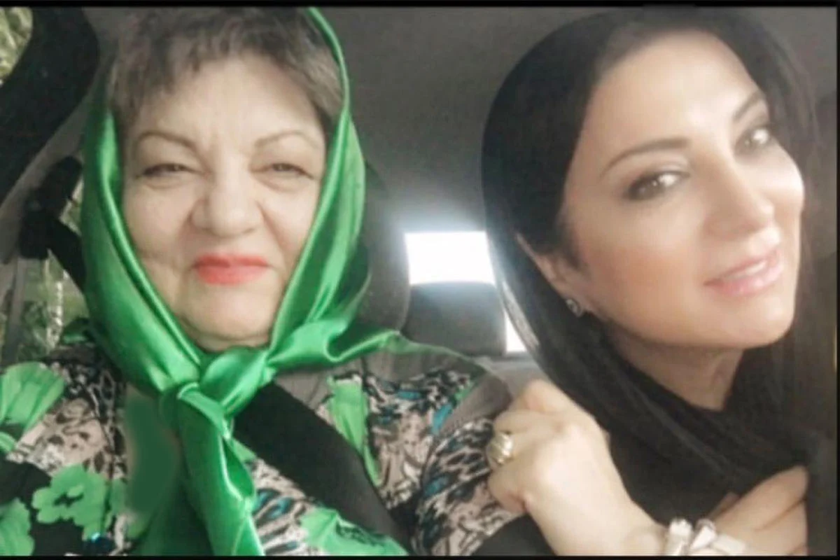 مراسم یادبود مادر حمیرا ریاضی / حضور خانواده و نزدیکان در سوگ این بانوی عزیز + ویدئو