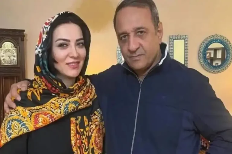 همراهی علی اوسیوند با حمیرا ریاضی در سوگ مادرش ؛ لحظه‌ای تلخ در مراسم خاکسپاری