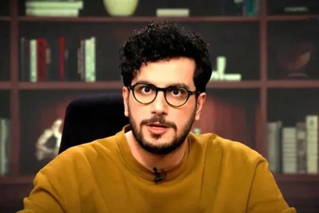 رقص بامزه شروین حاجیپور و امیرحسین قیاسی وسط مصاحبه؛ ببینید چه کردند! + فیلم