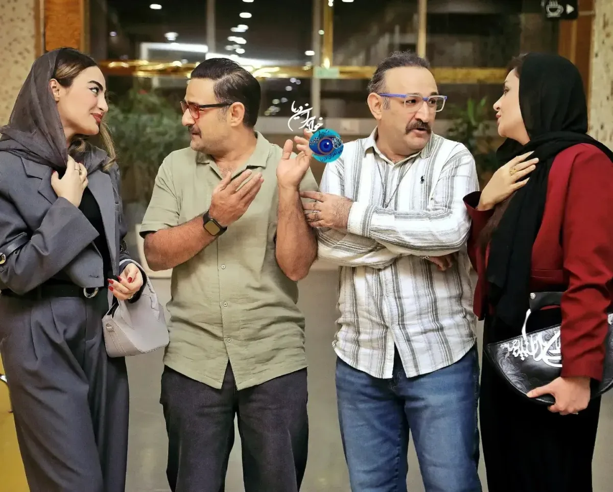 تصاویر جدید دو برادر بازیگر هدایت هاشمی و علی عامل هاشمی قاب خانوادگی منتشرشده از دو برادر بازیگر هدایت و علی عامل هاشمی و همسران آنها