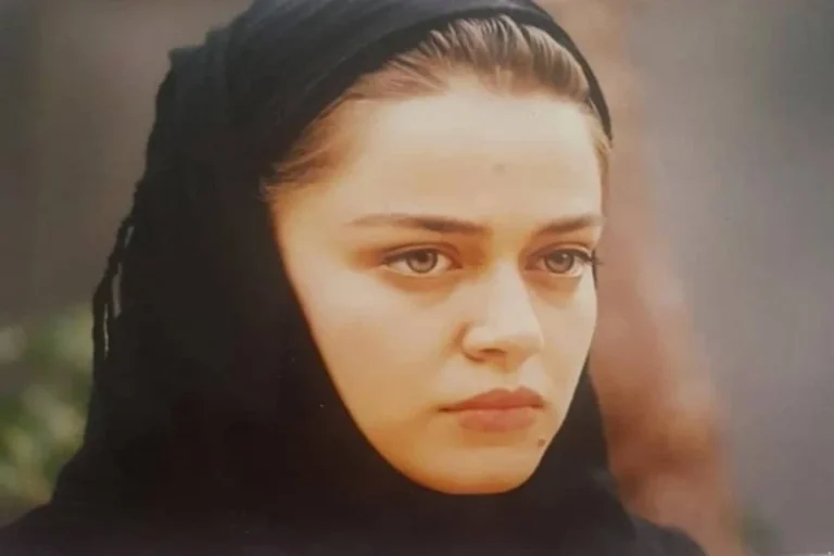 پاییزِ متفاوت بهاره رهنما در درکه / زیبایی در ۵۲ سالگی و بازگشت به طبیعت! + تصاویر