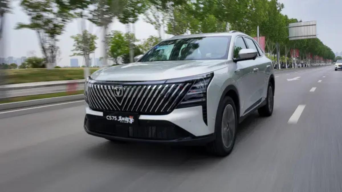 چانگان CS75 پلاس هیبرید معرفی شد | گزینهای جذاب برای بازار ایران
