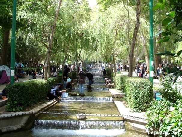 چشمه های آب گرم محلات