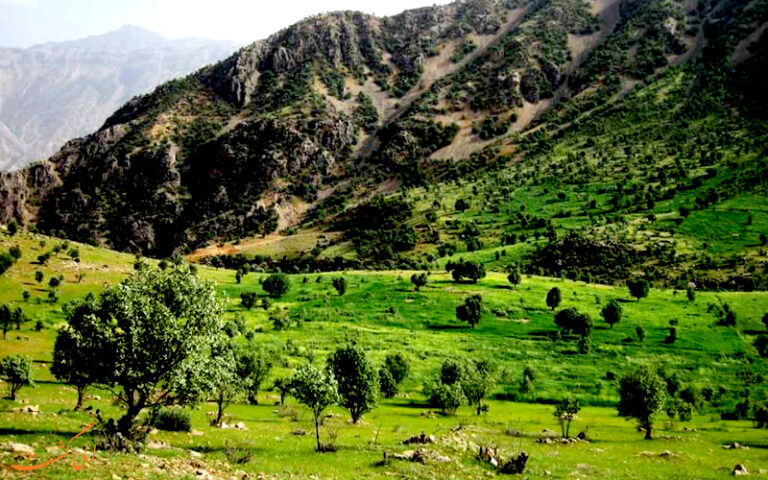 آبشار دره عشق