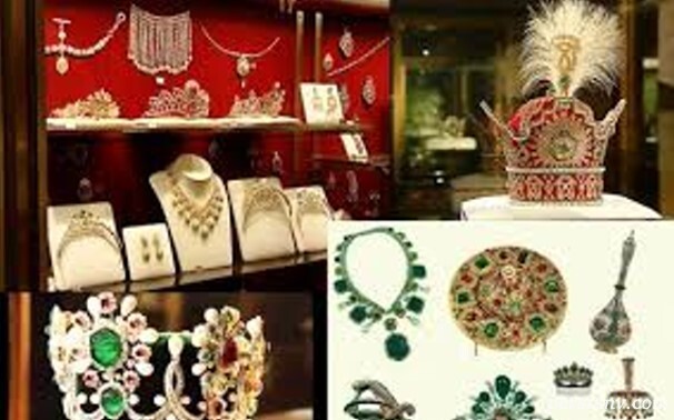 آشنایی با موزه جواهرات ملی