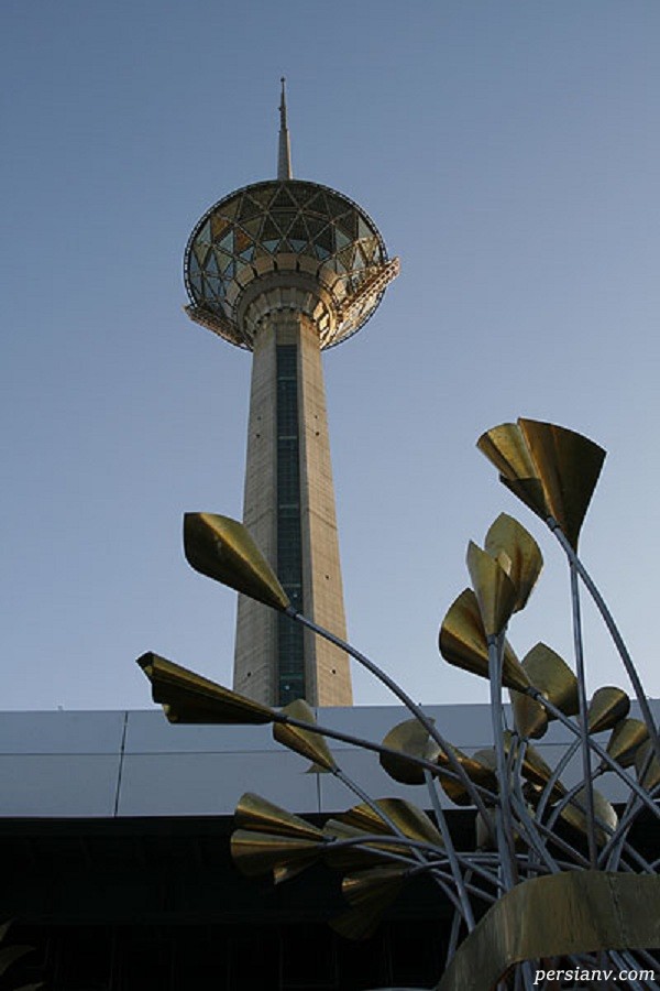برج میلاد تهران با نمایی زیبا برج میلاد تهران