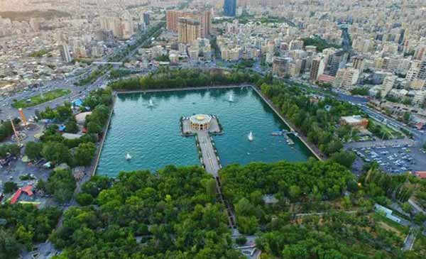 پارکی سرسبز و زیبا در بخش اصلی شهر تبریز
