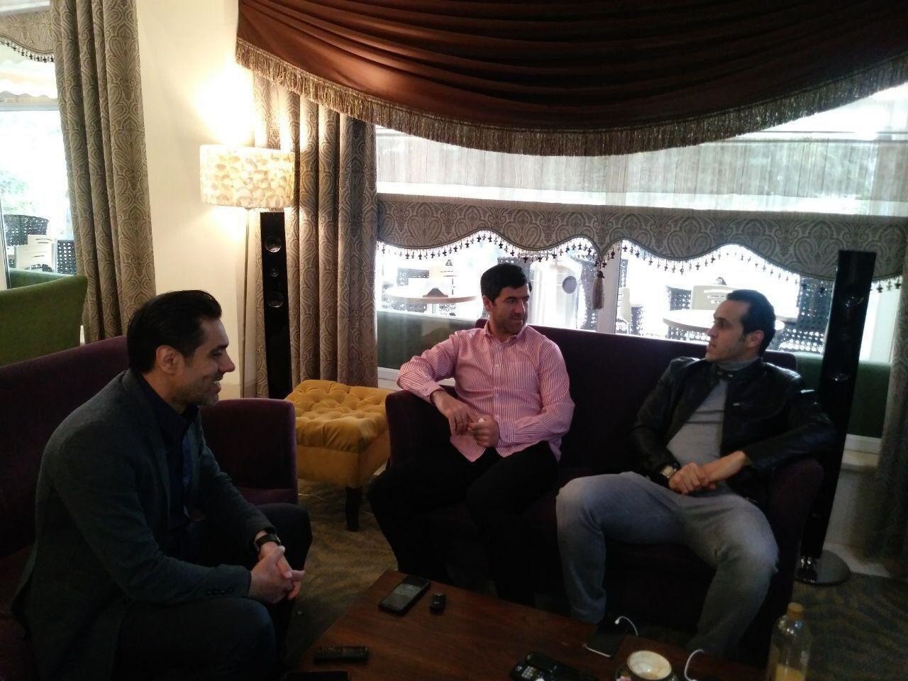 علی کریمی در کنار کریم باقری در در اردوی سرخپوشان علی کریمی در اردوی پرسپولیس