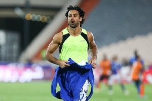 تکذیب شایعات تخلف فرهاد مجیدی در رانندگی توسط فرماندهی ناجا