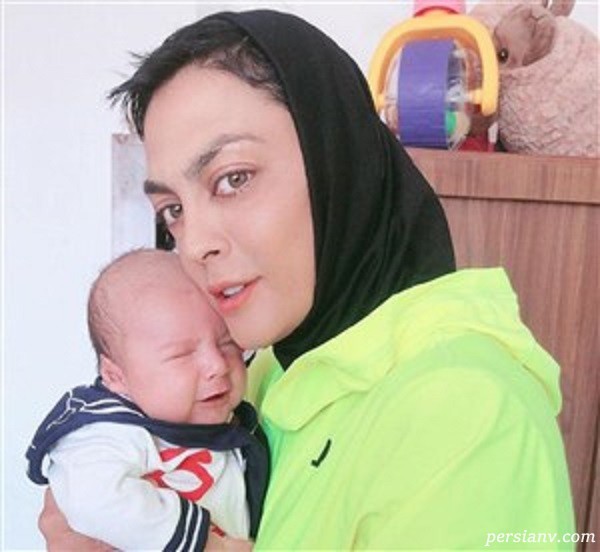 شهربانو منصوریان ووشوکار طلای پنجمش را به آرشام پسرش داد