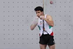 «واکنش تند و حماسی رضا علیپور به مجری صداوسیما: تمام دنیا فدای یک وجب از خاک ایران! + عکس