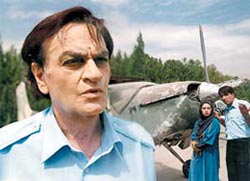 بیوگرافی فتحعلی اویسی و همسرش در نمک آبرود؛ جزئیات تصادف و آخرین وضعیت بازیگر پیشکسوت