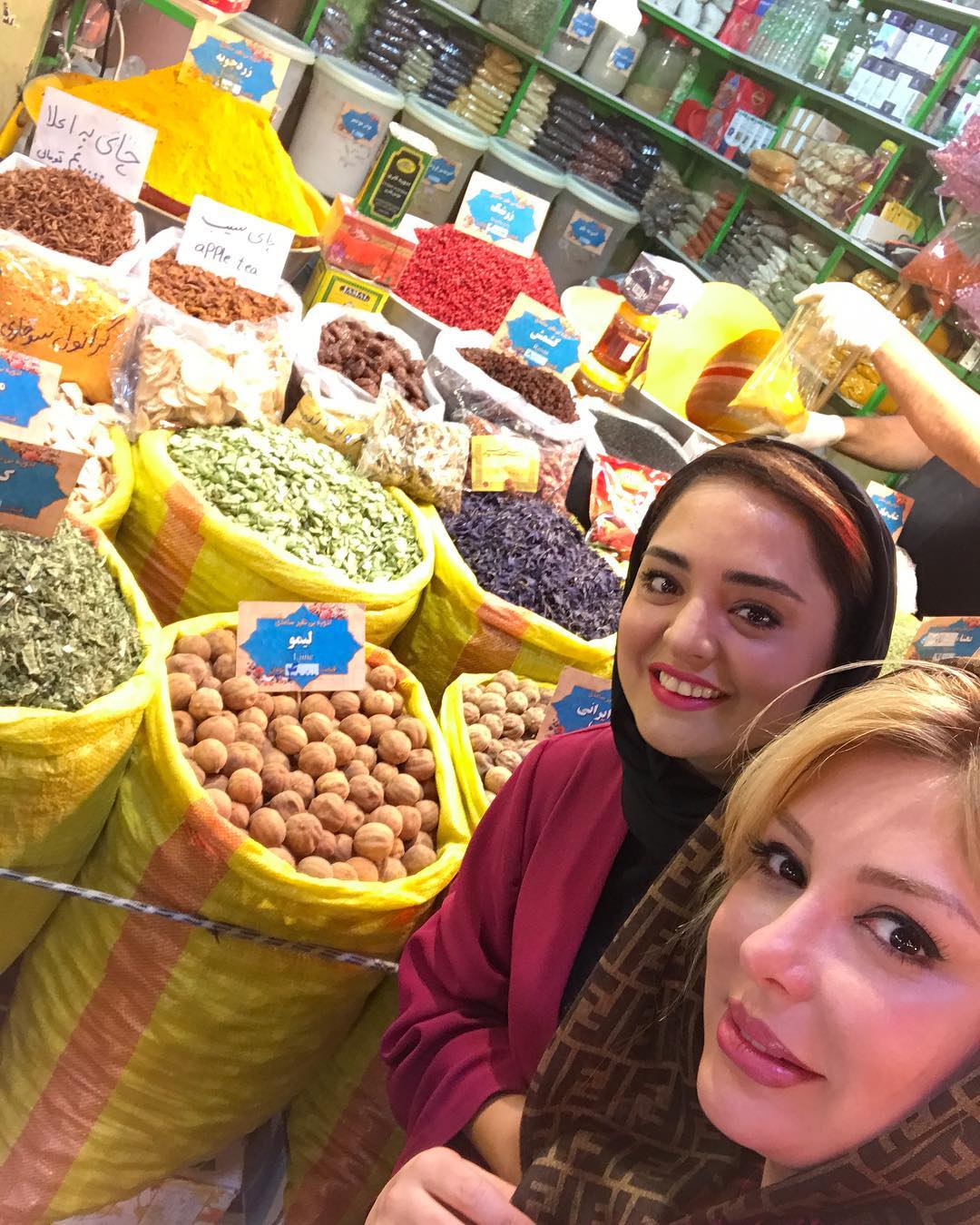 چهره ها در شبکه های اجتماعی 427